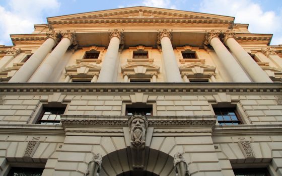 Reducing interest rates for clean energy investments